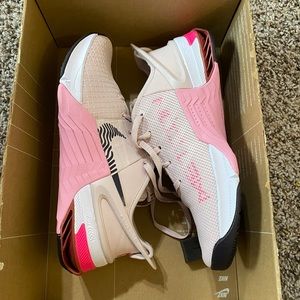 Nike Metcon 8 Flyease Training Shoe